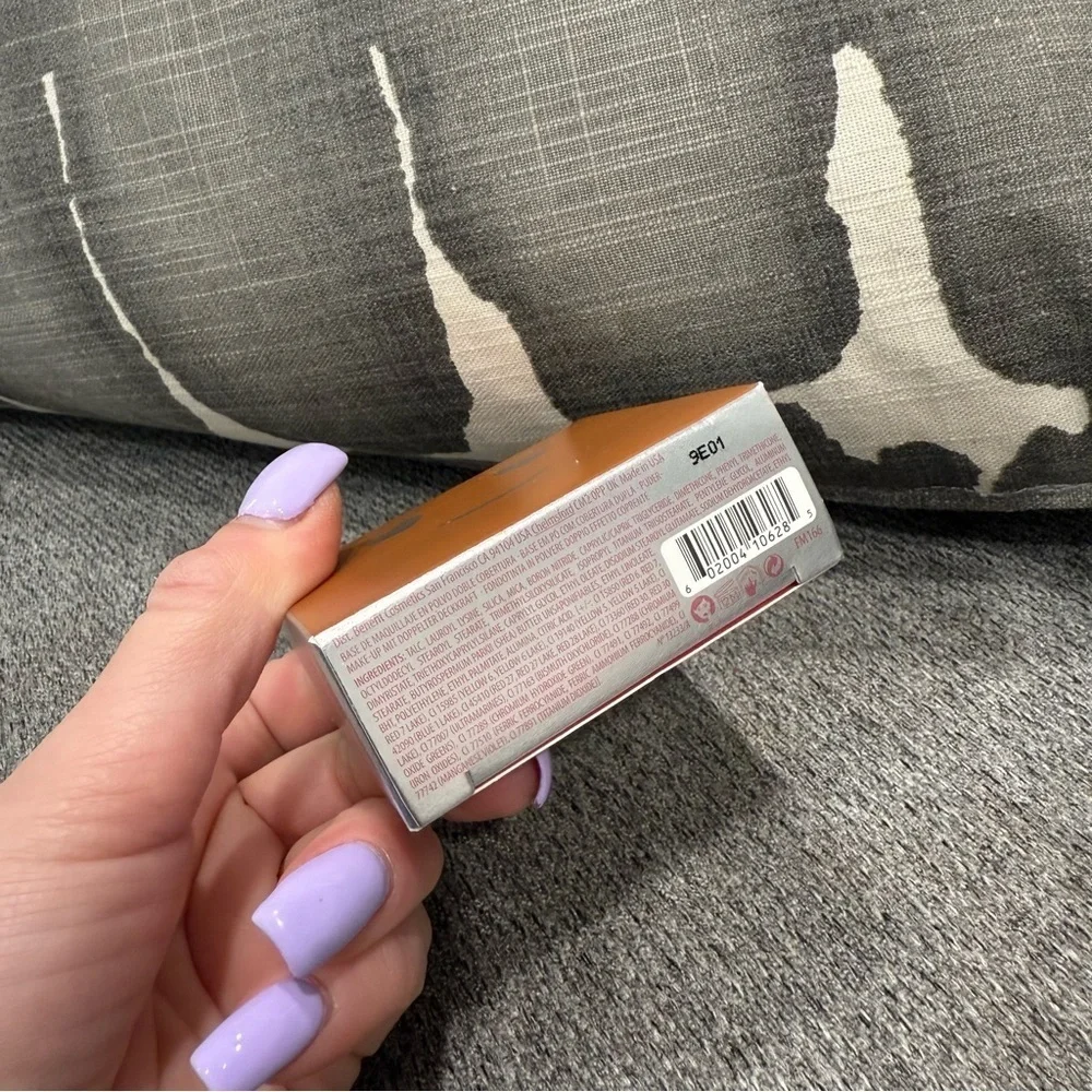 Benefit Hello Happy Velvet Powder Foundation Shade  10 / 0.25 oz.